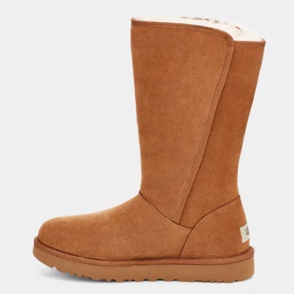 Women’s UGG Chestnut Klea Boots - Picture 5 of 16